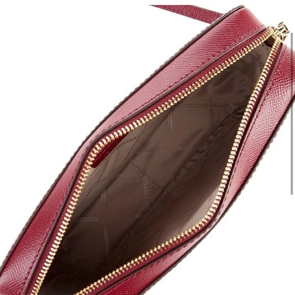 Michael Kors Purse - Picture 4 of 4